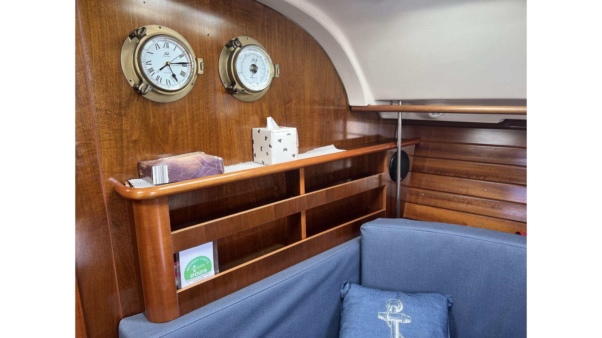 Beneteau Oceanis Clipper 381 - 16