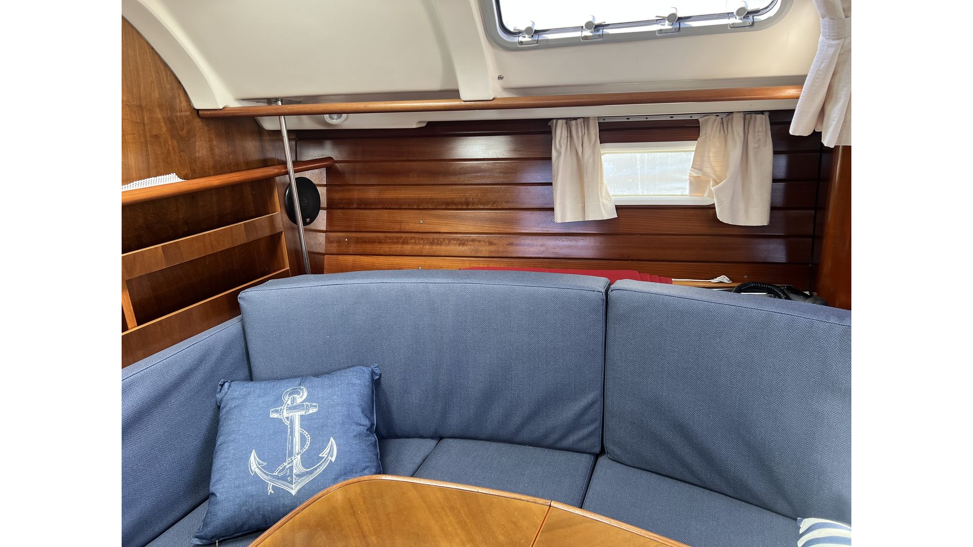Beneteau Oceanis Clipper 381 - 17