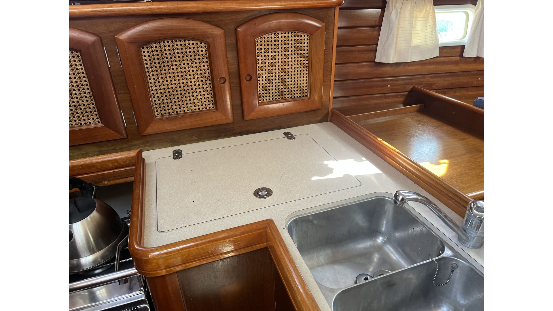 Beneteau Oceanis Clipper 381 - 21