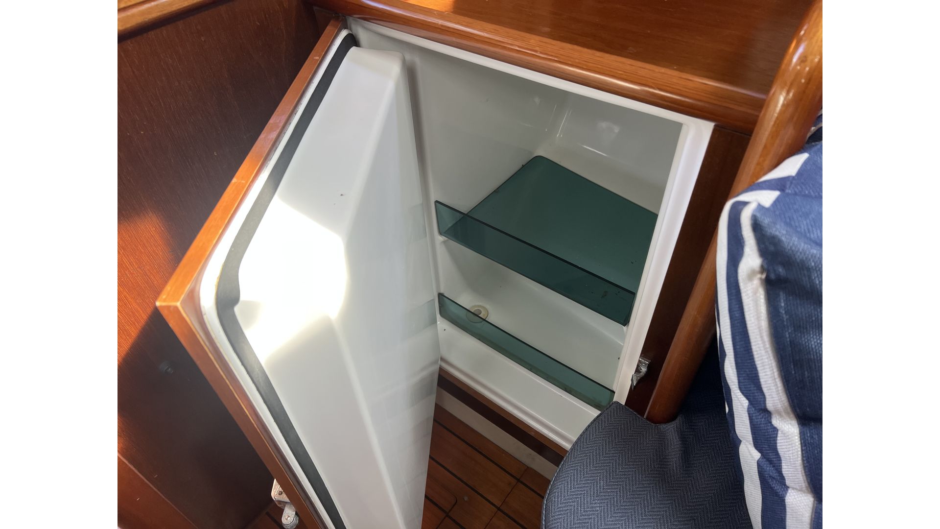 Beneteau Oceanis Clipper 381 - 25