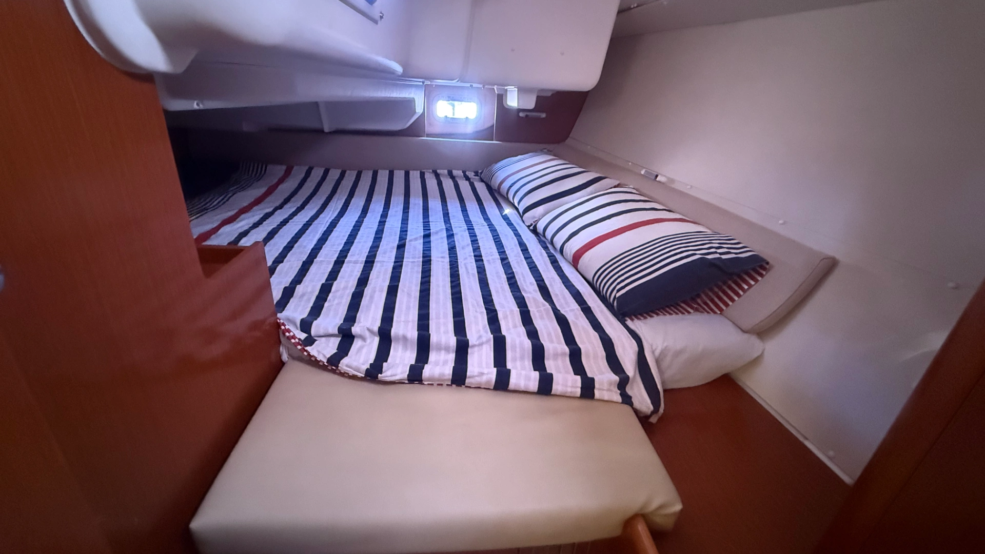 Beneteau Oceanis 34 - 8