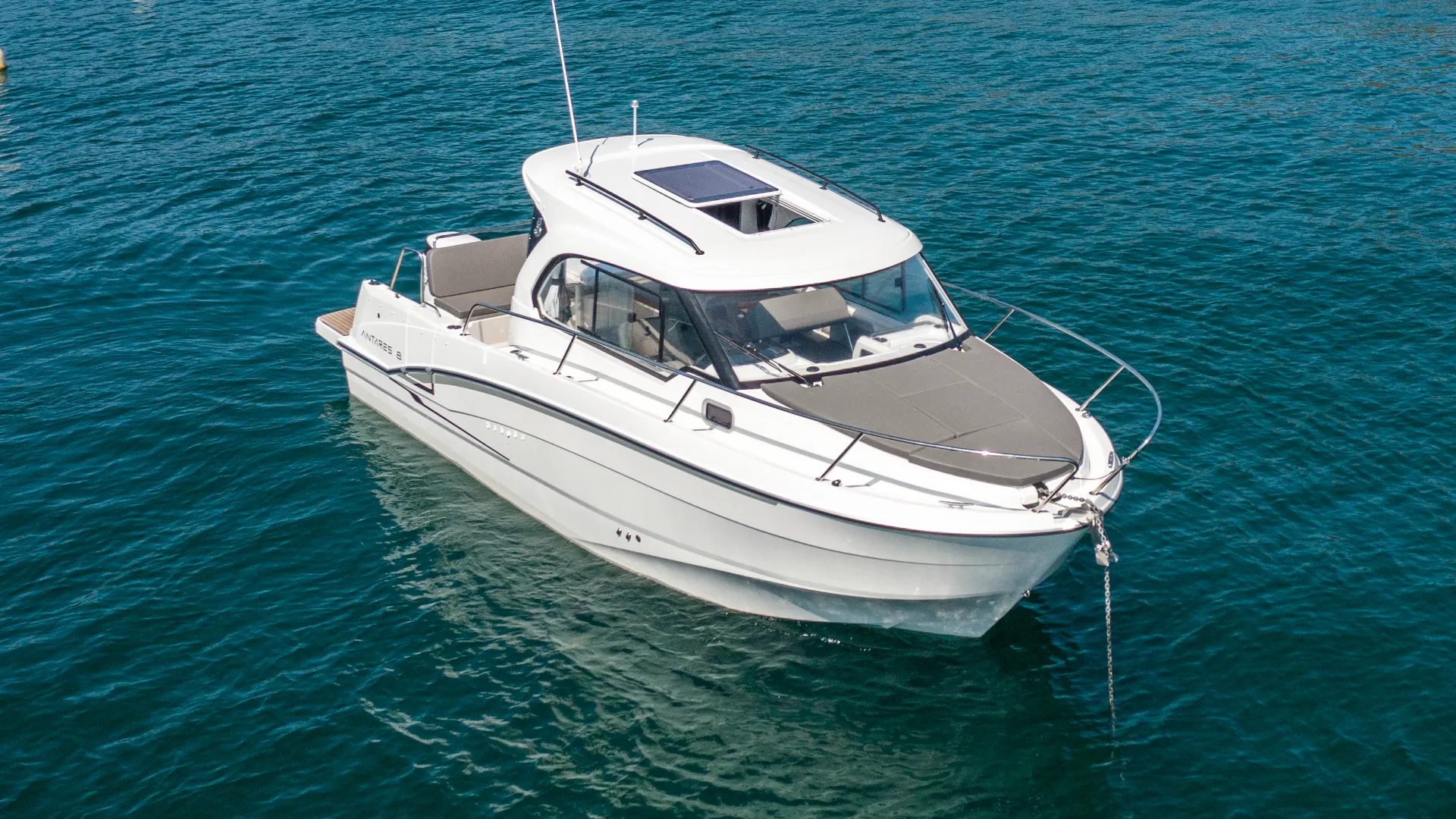 Beneteau Antares 8 – Ultimate Spec - 8
