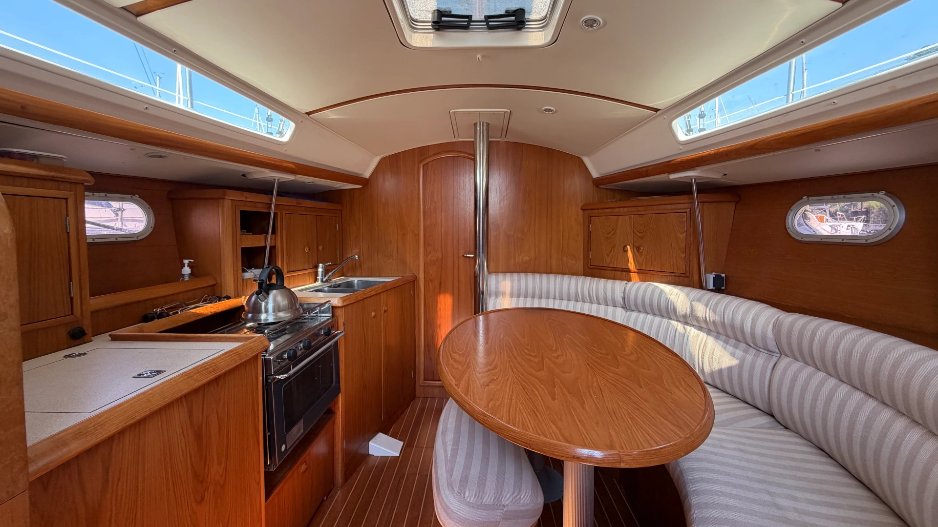 Jeanneau Sun Odyssey 34.2 - 3