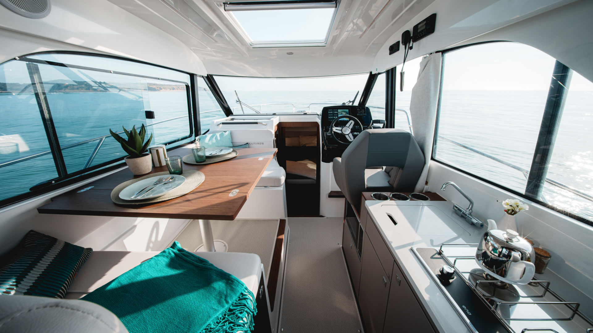 Beneteau Antares 9 – V2 – Ultimate Spec - 9