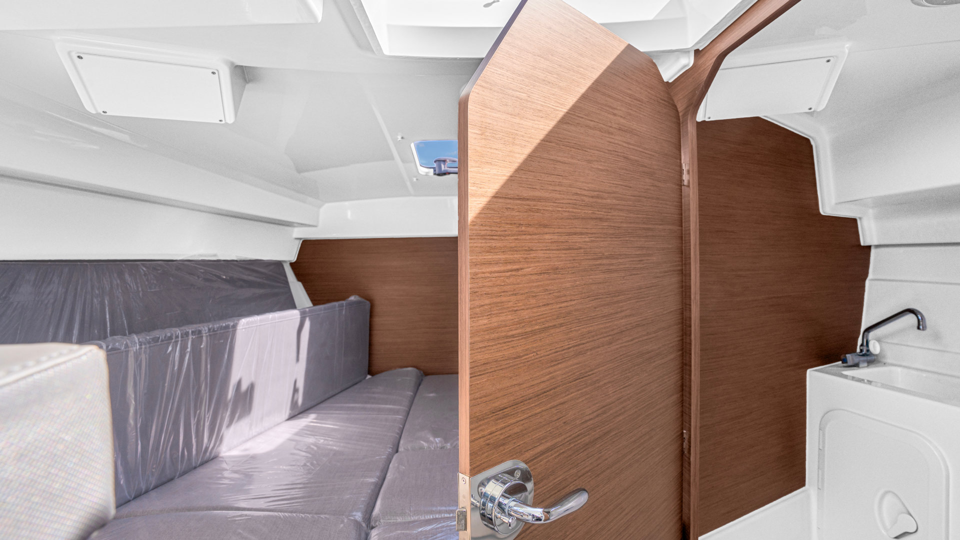 Beneteau Antares 7 OB – V2 – Ultimate Spec - 3