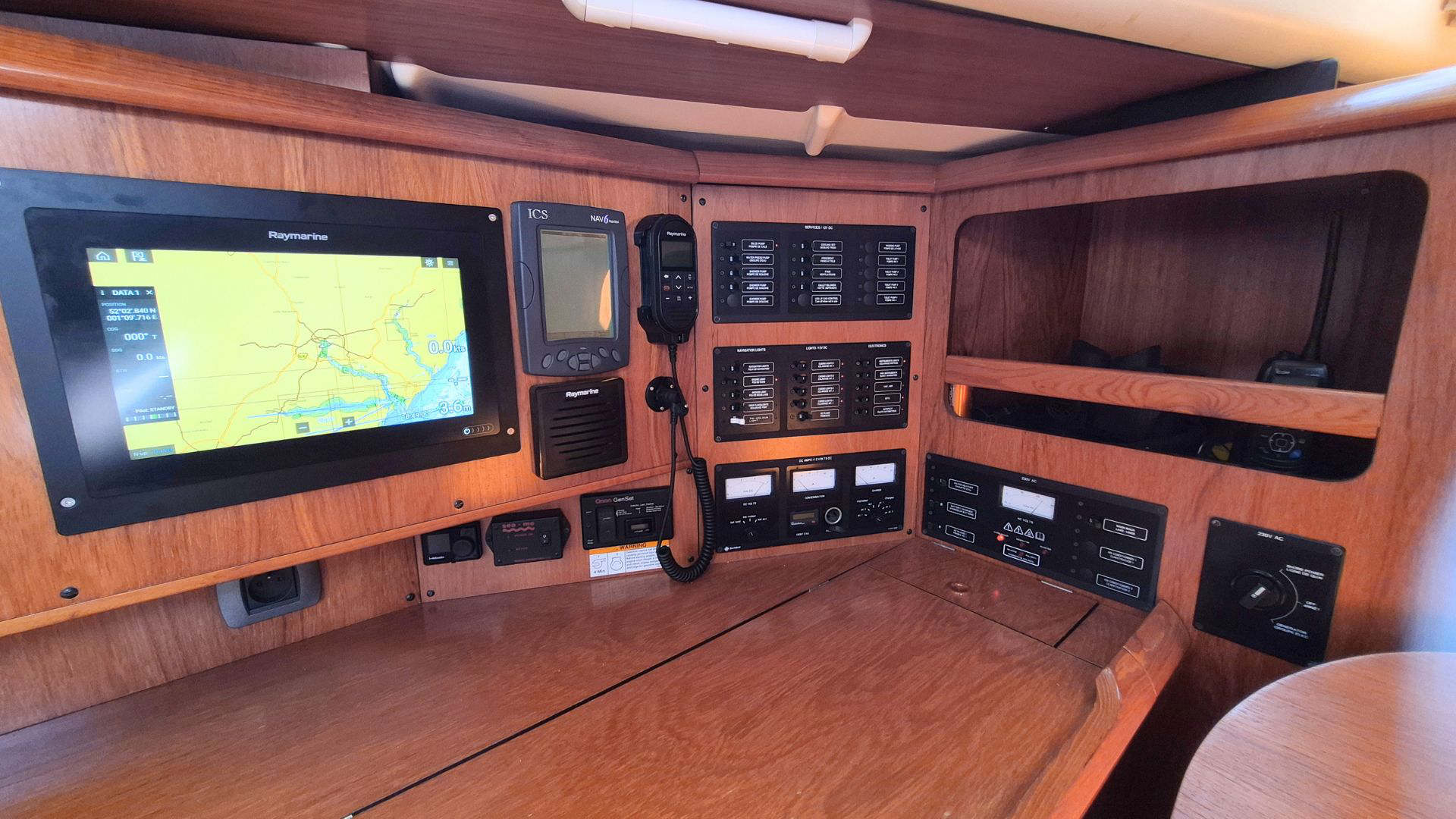 Jeanneau Sun Odyssey 49 - 23