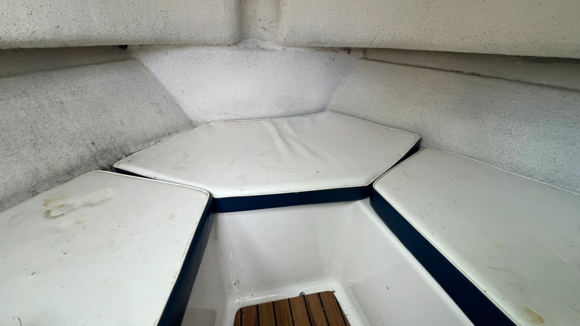 Quicksilver 620 Pilot House - 10