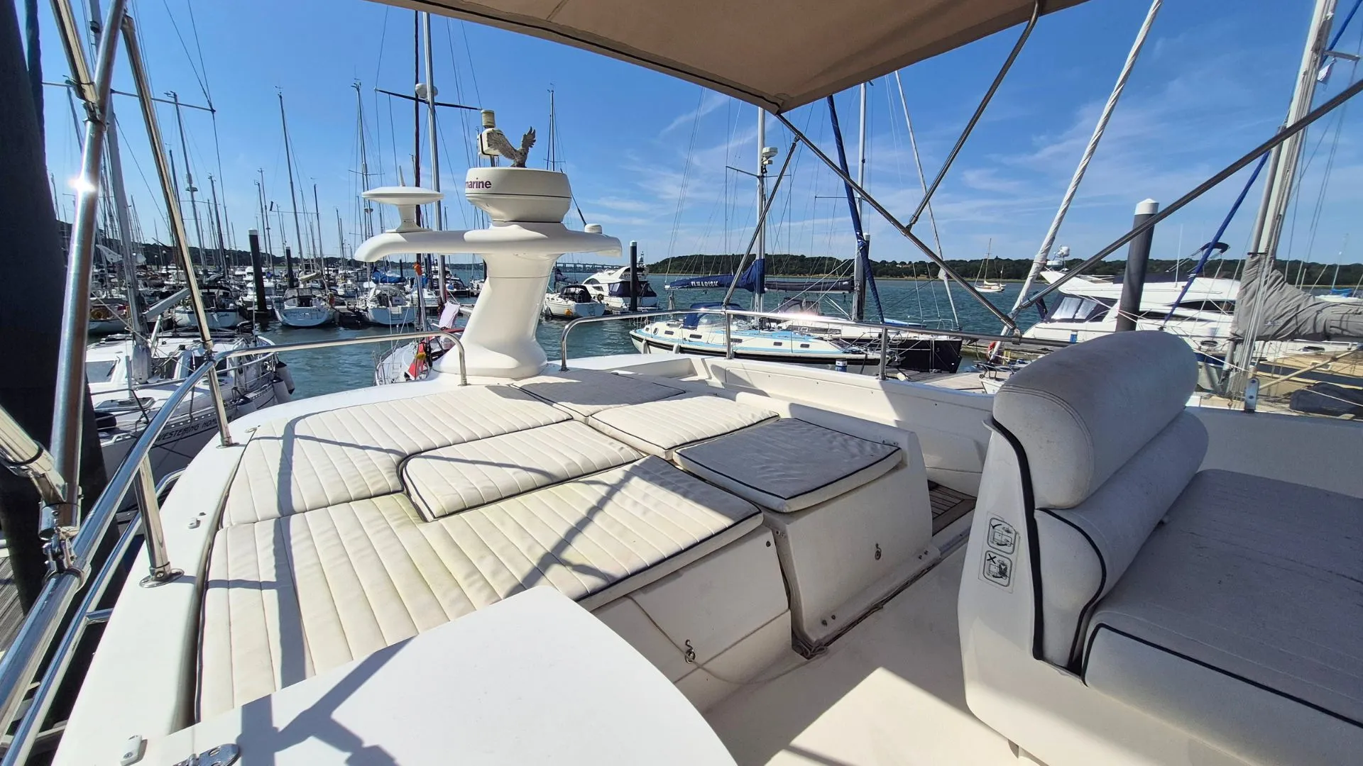 Sealine F37 - 13