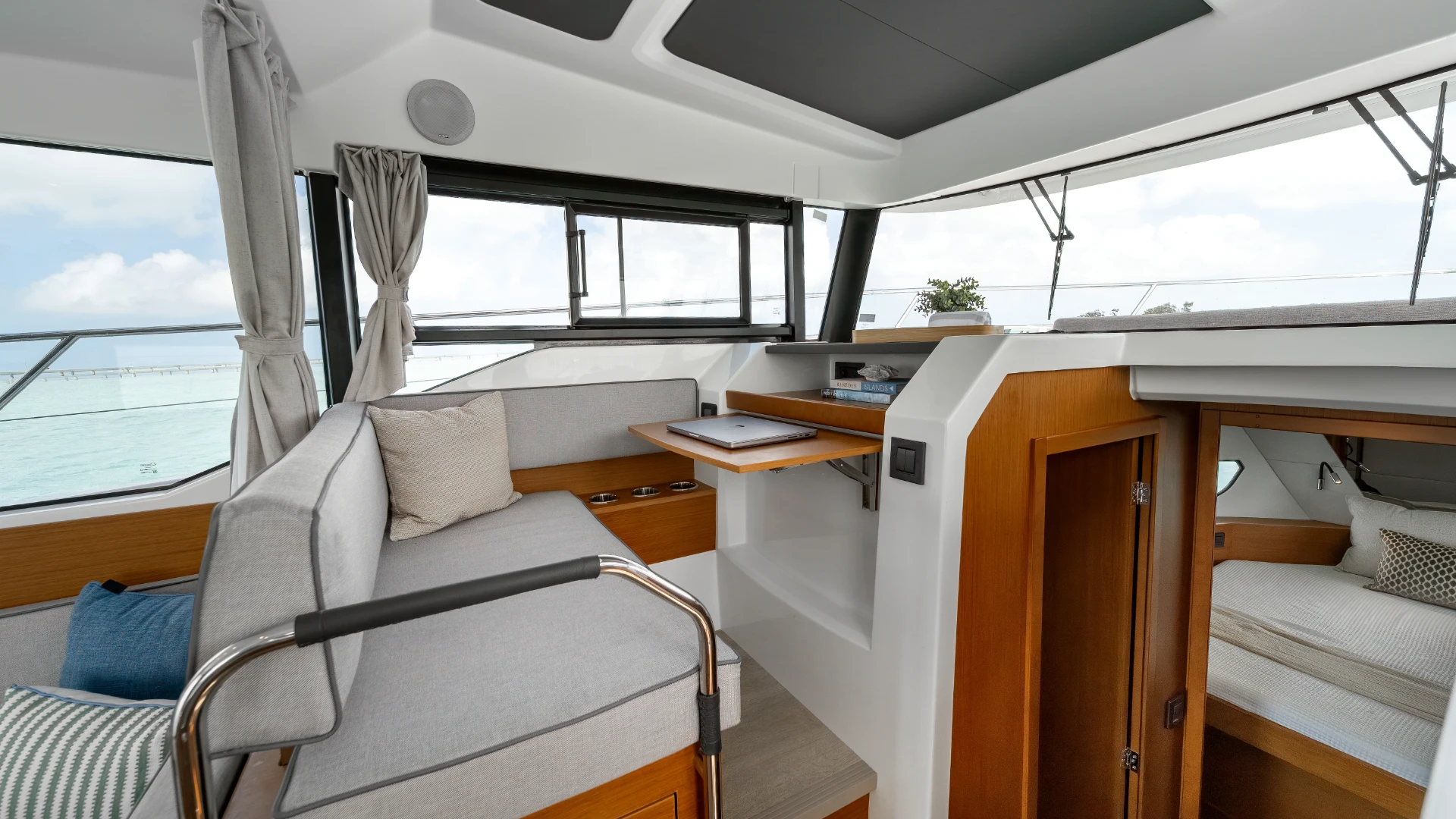 Beneteau Swift Trawler 37 Fly – Ultimate Spec - 4