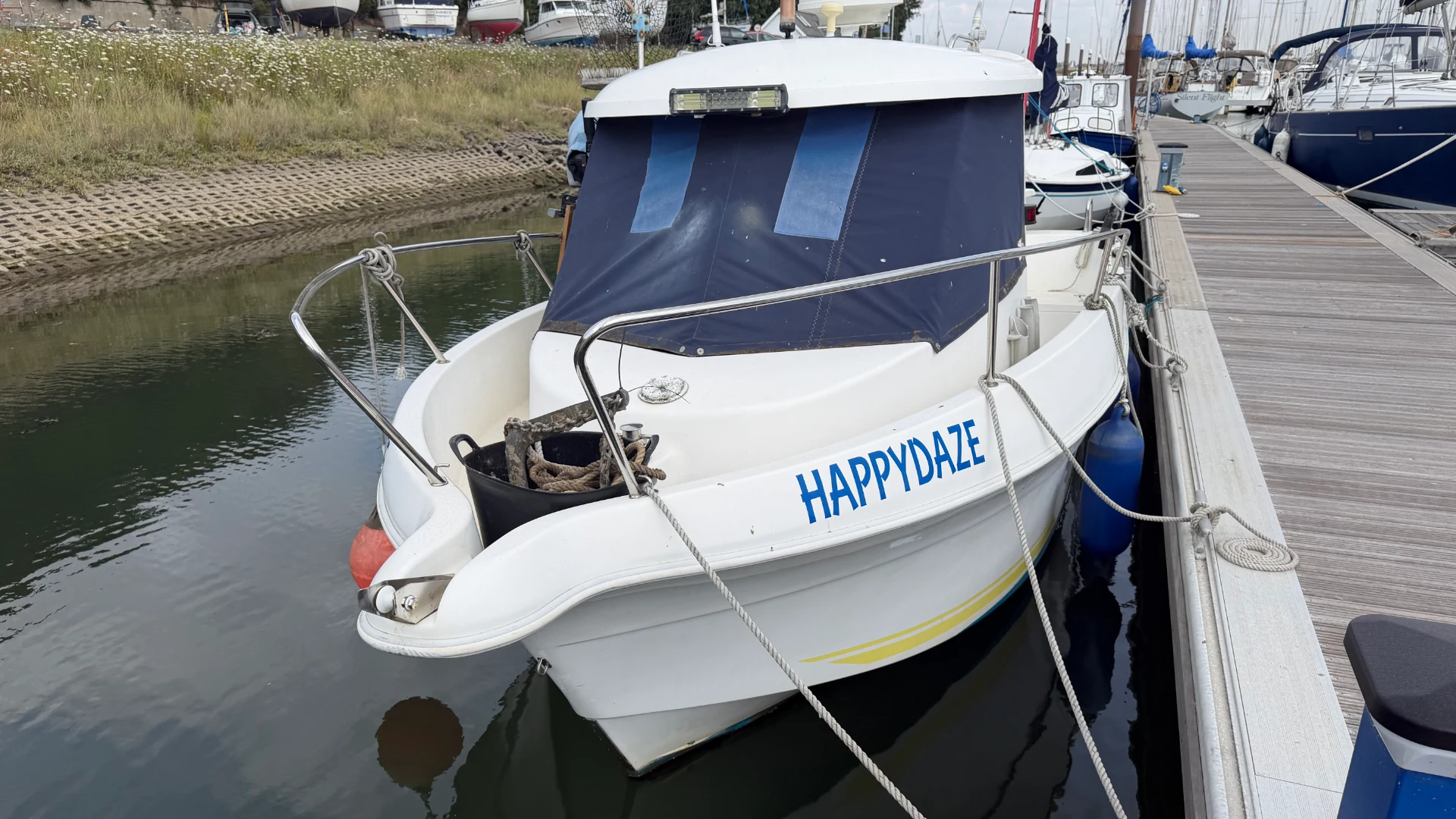 Quicksilver 620 Pilot House - 15