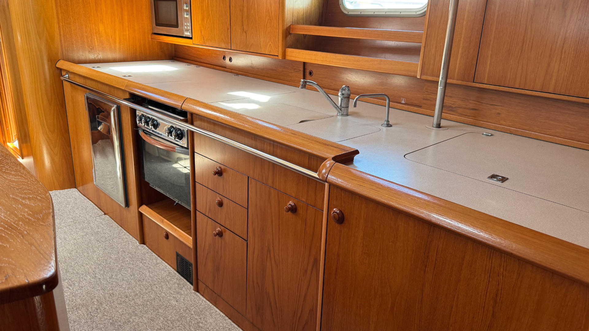 Jeanneau Sun Odyssey 49 - 9