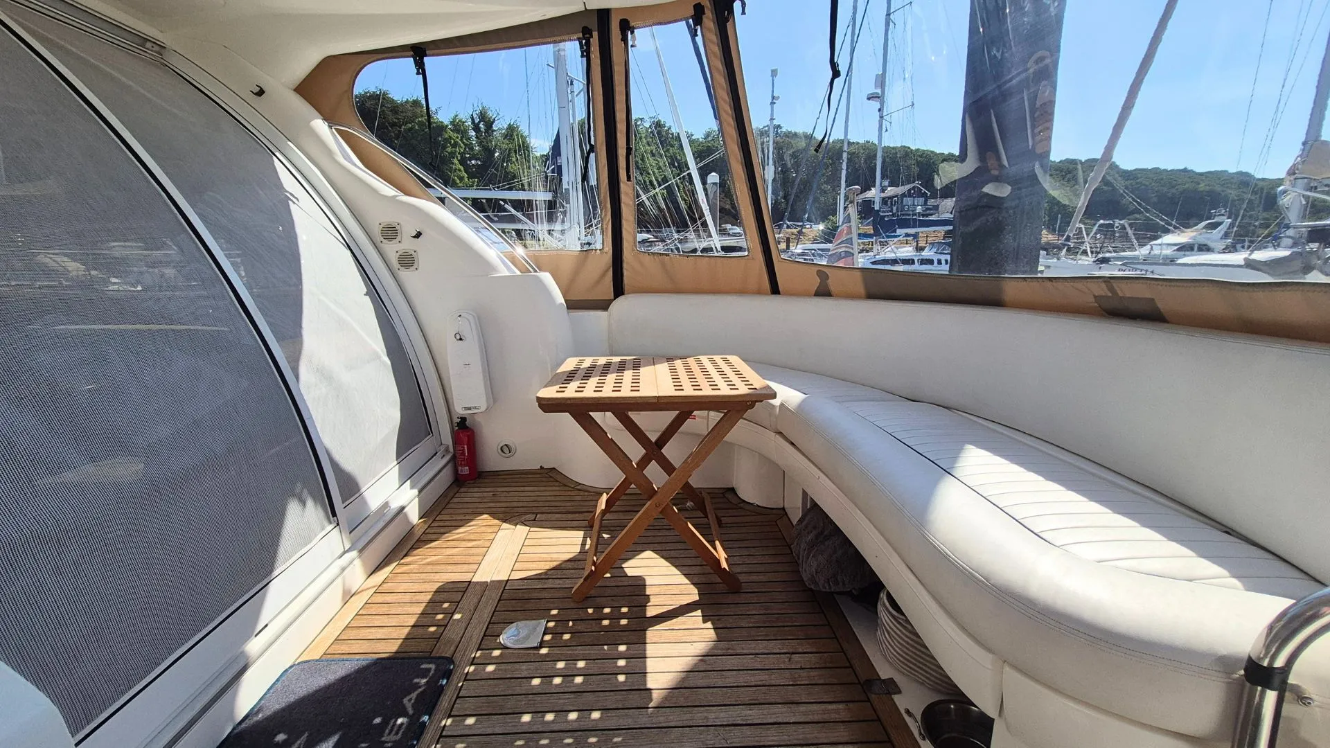 Sealine F37 - 6