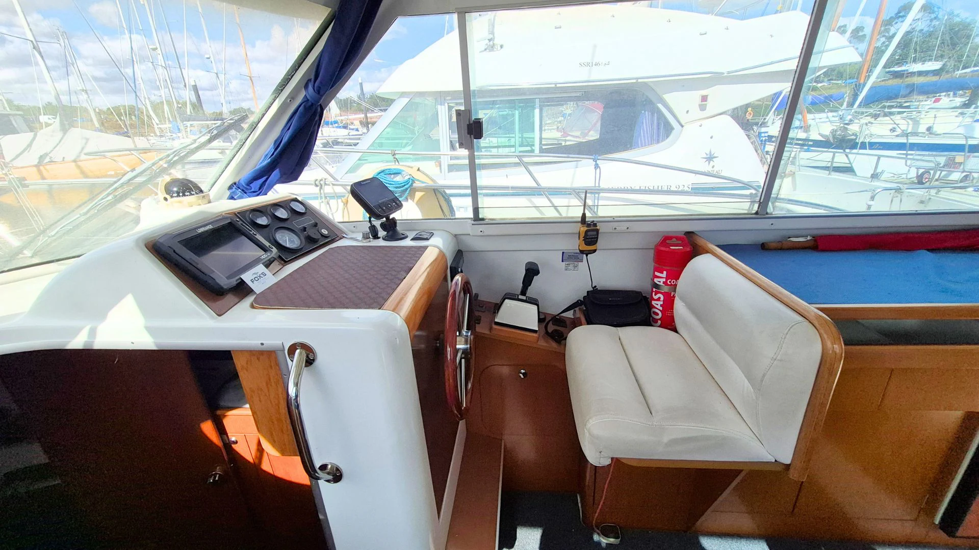 Beneteau Antares Series 9 - 11