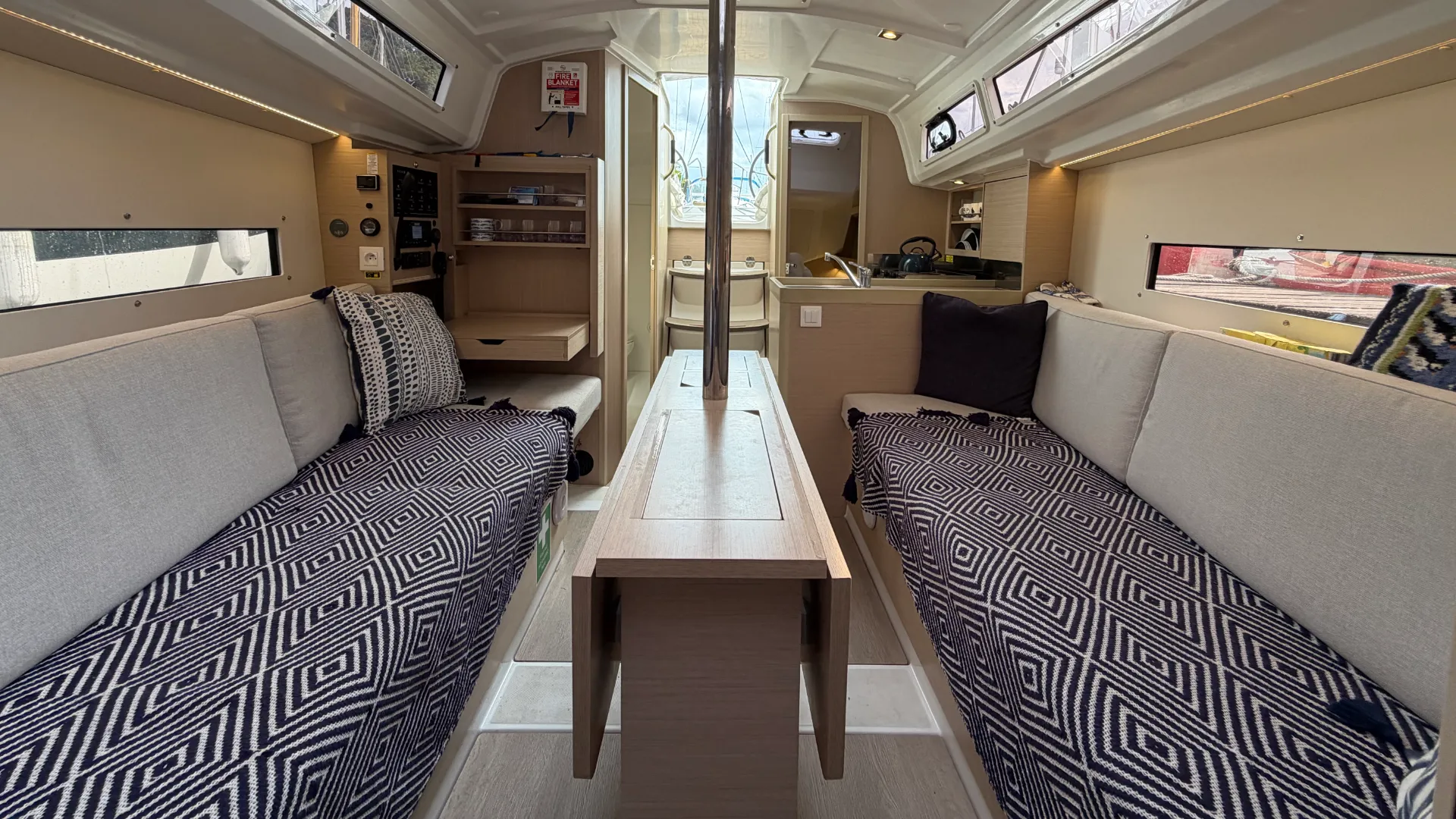 Beneteau Oceanis 30.1 - 5