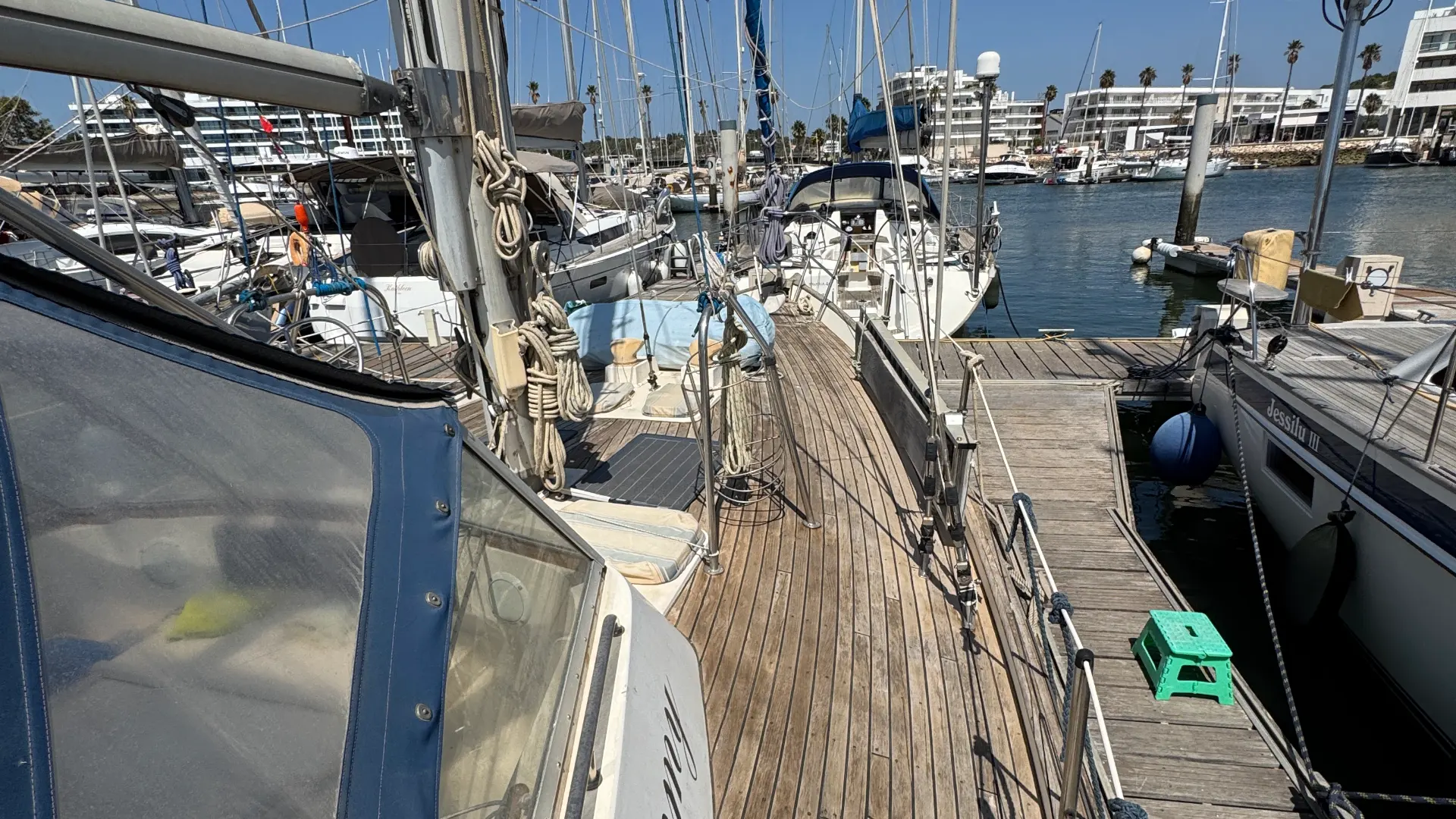 Oyster 39 Ketch - 11