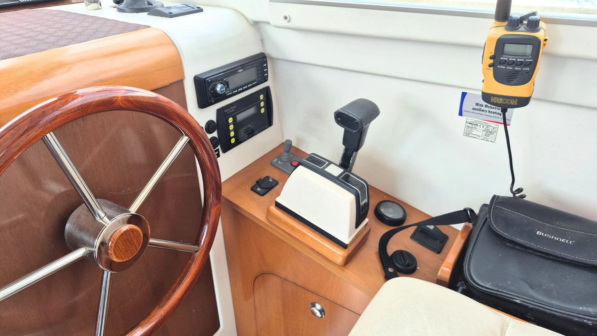 Beneteau Antares Series 9 - 15