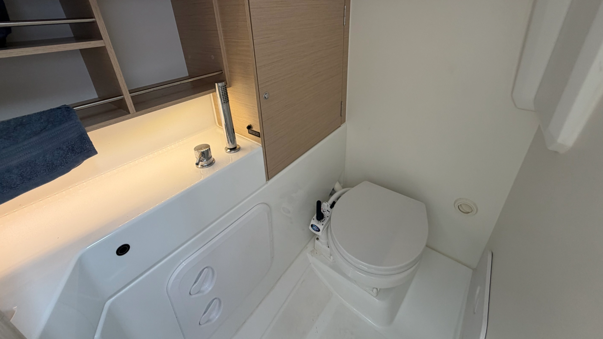 Beneteau Oceanis 30.1 - 10