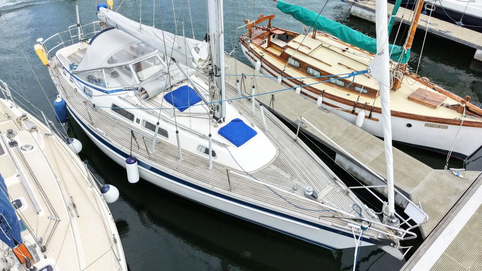 Hallberg-Rassy 34 - 2