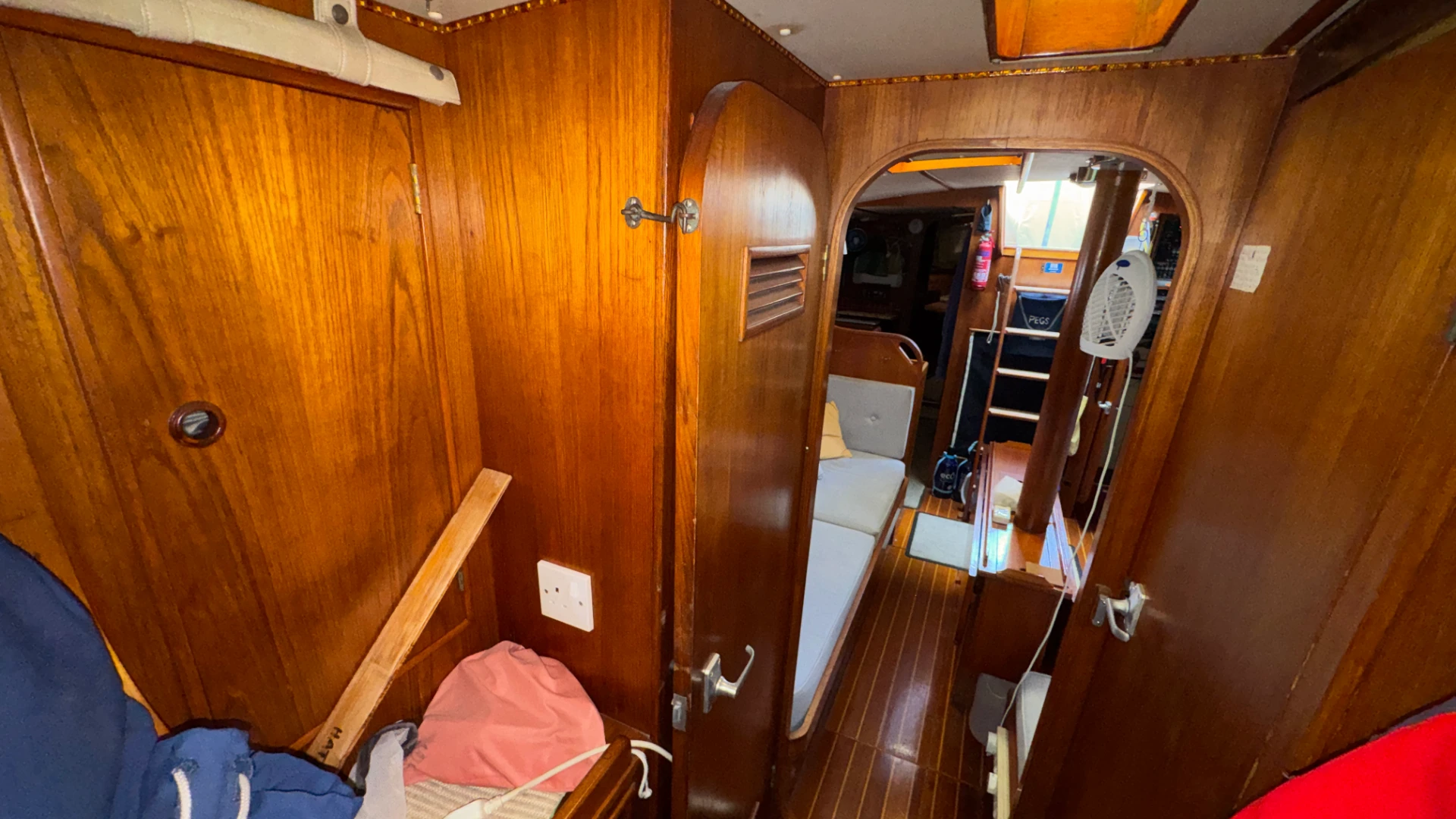 Oyster 39 Ketch - 20