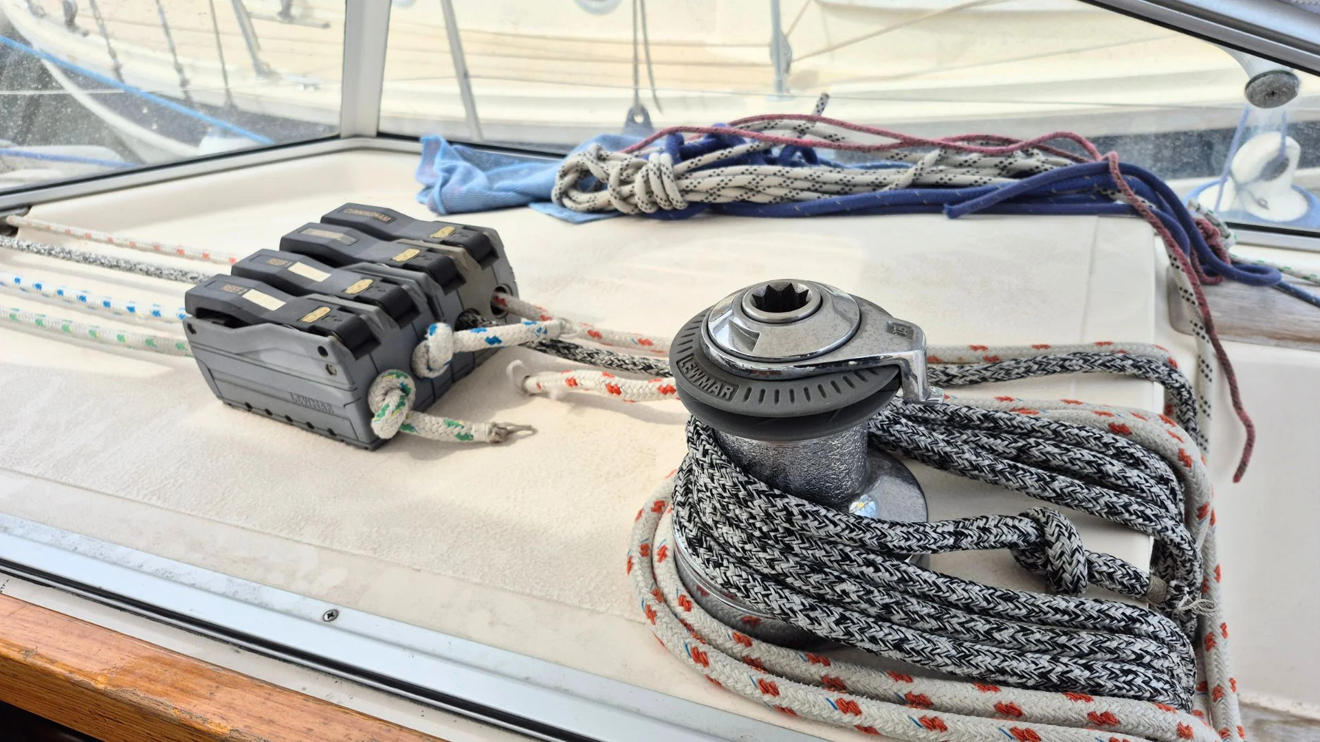 Hallberg-Rassy 34 - 13