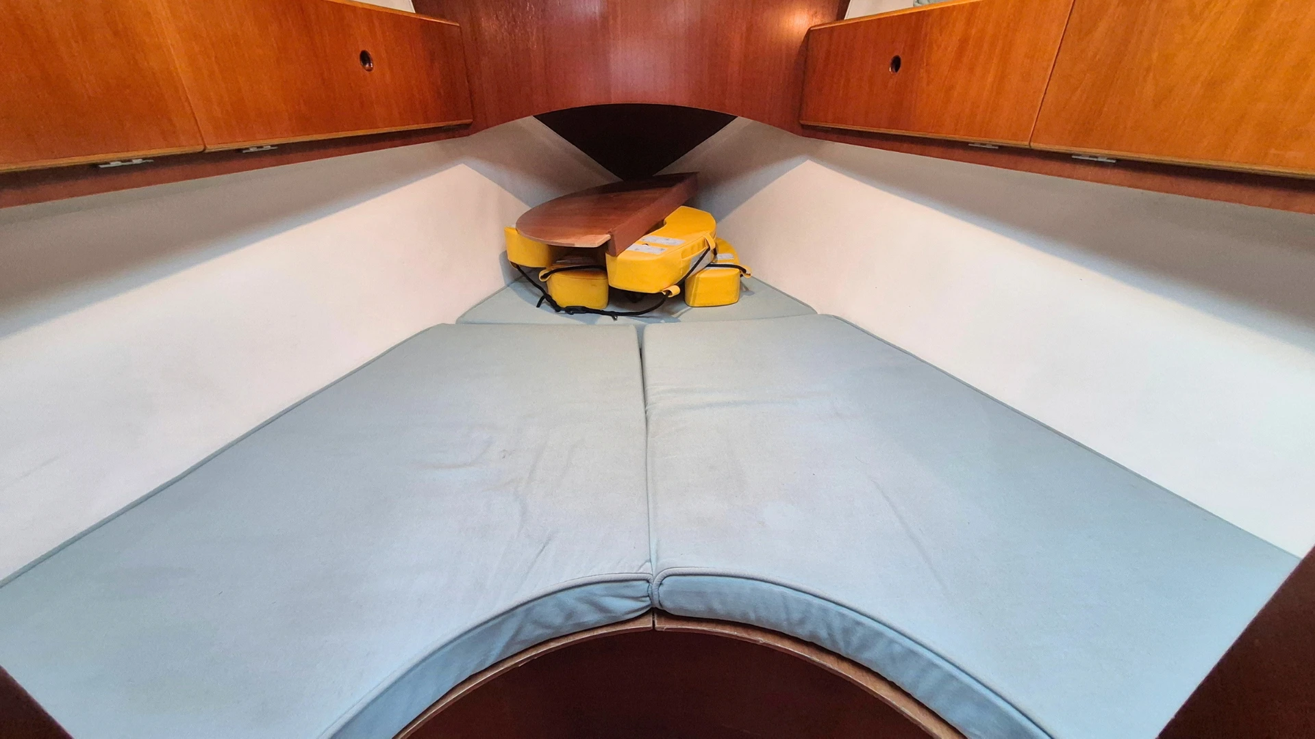 Beneteau First 35.7 - 25