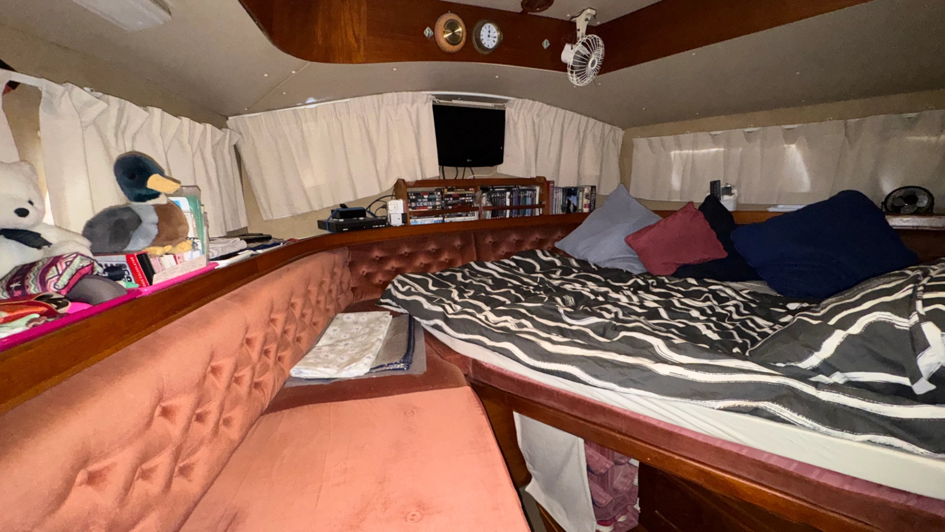 Oyster 39 Ketch - 24