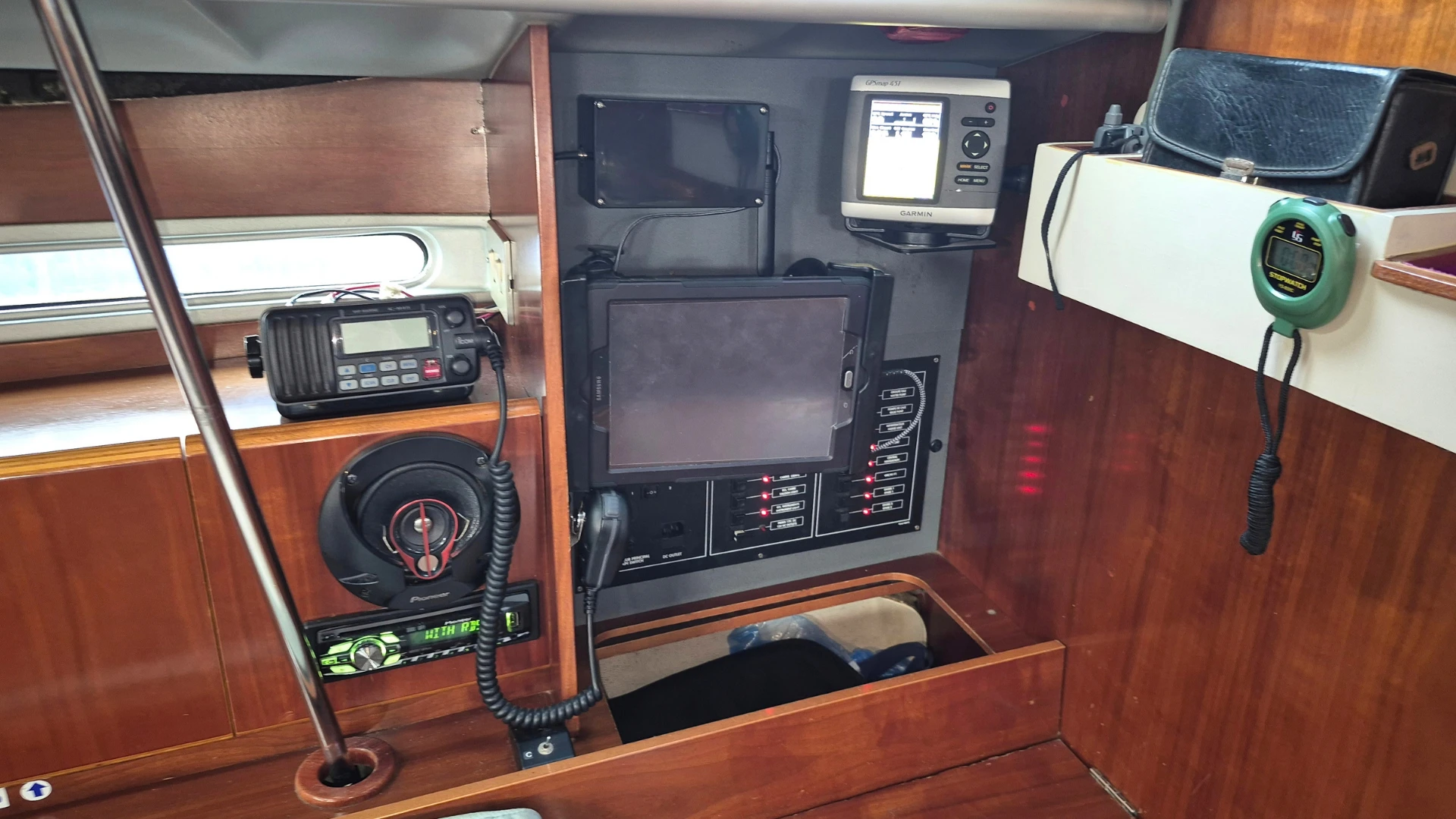 Beneteau First 35.7 - 28