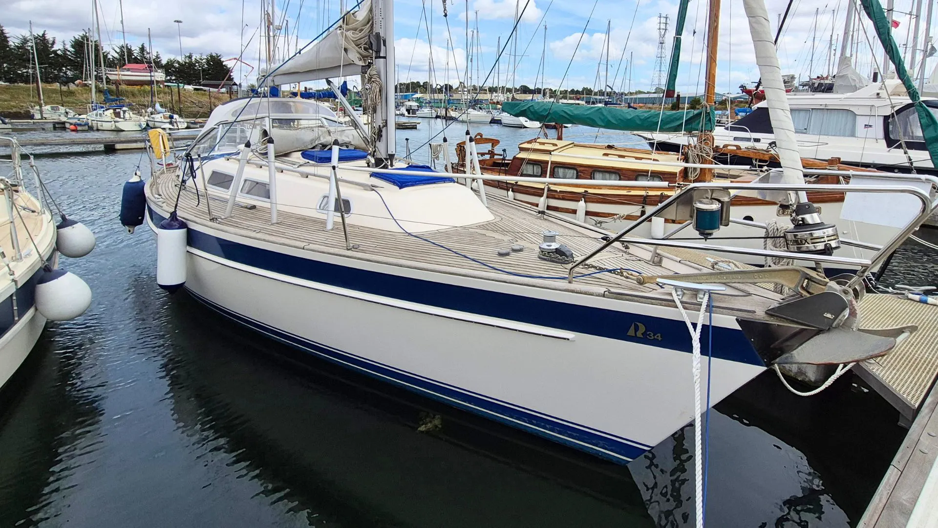 Hallberg-Rassy 34 - 3