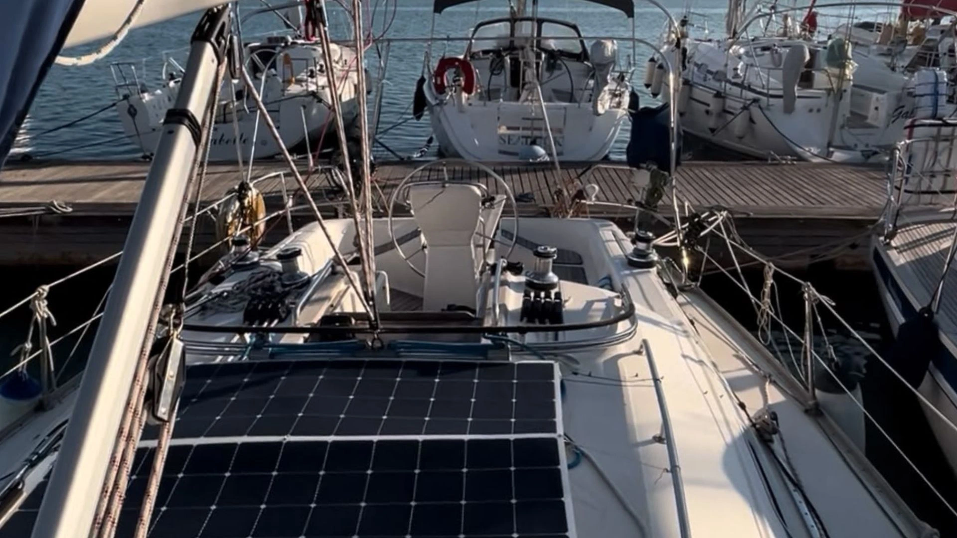 Bavaria 38 Holiday - 17