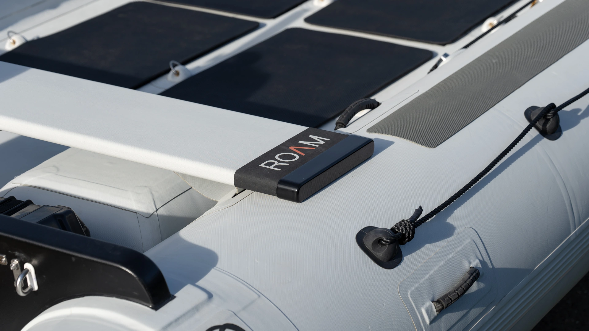 ROAM 5.5m iLC – Grey RIB - 5