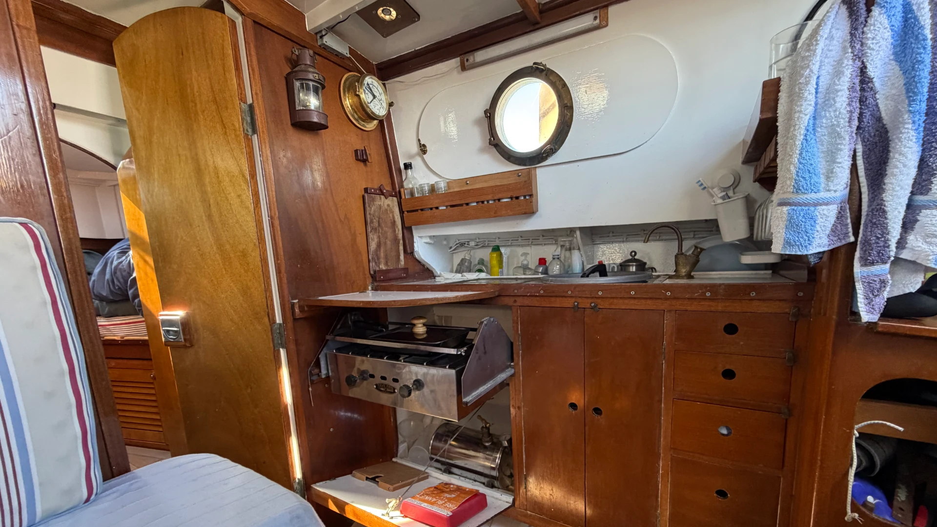Custom 30ft Sloop - 9