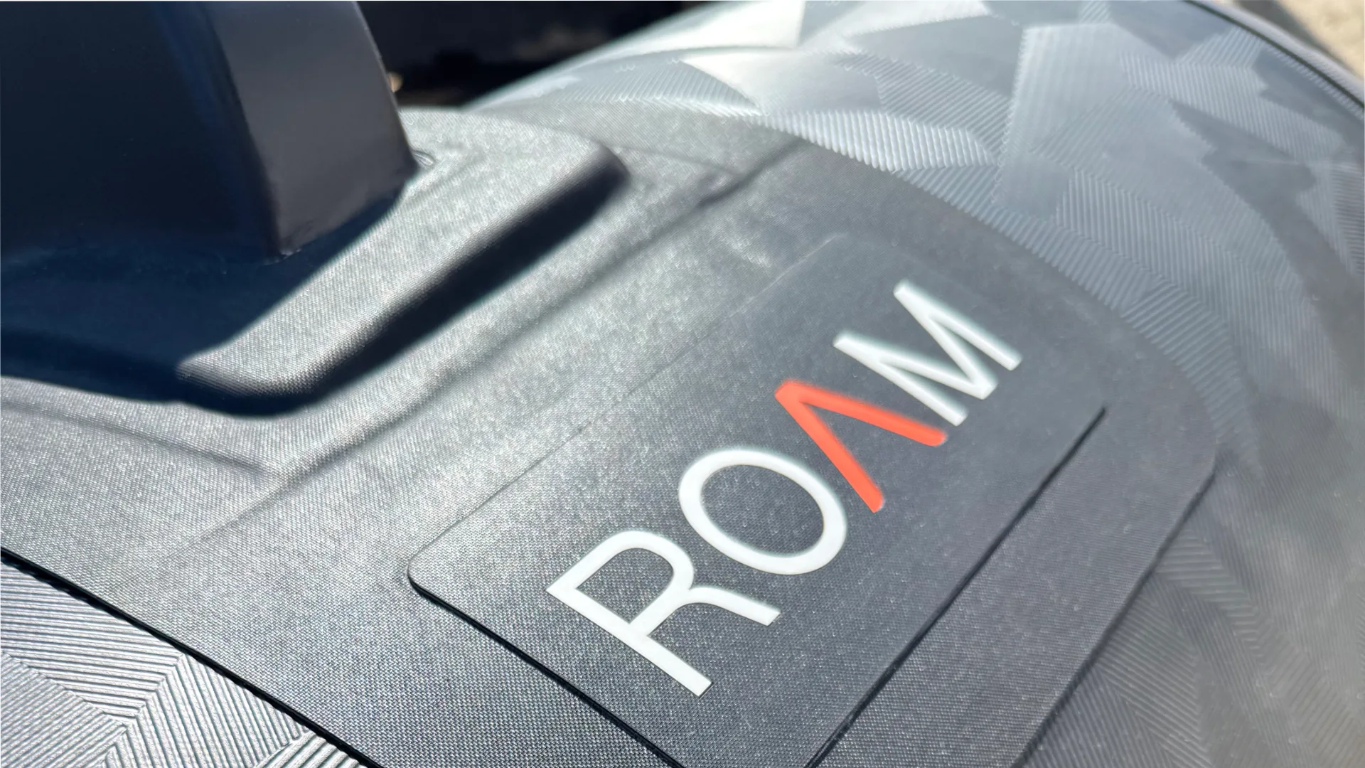 ROAM 5.5m iLC – Black RIB - 3