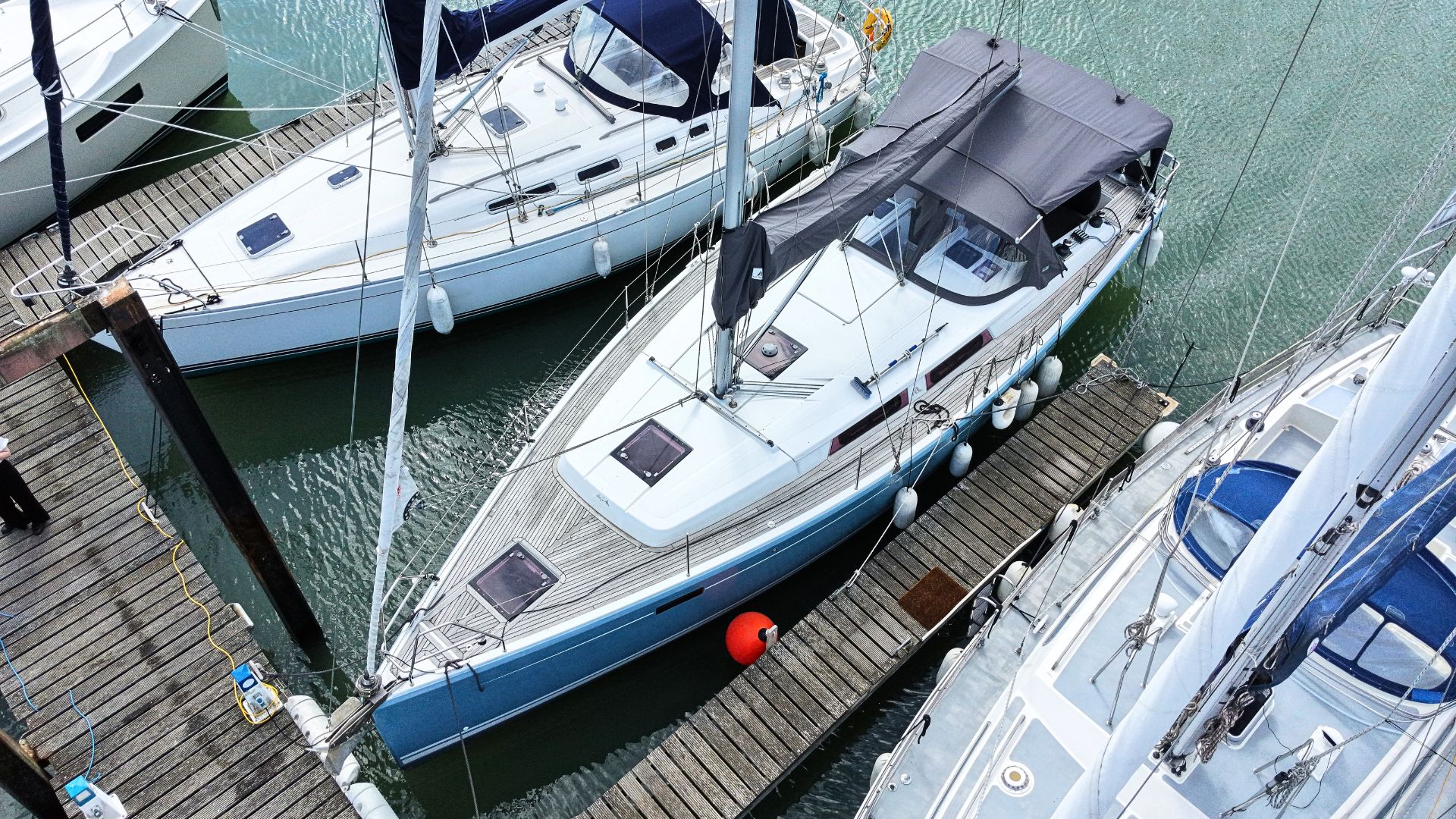 Hanse 385