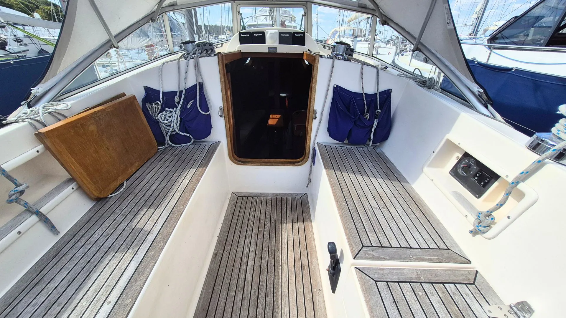 Hallberg-Rassy 31 - 12