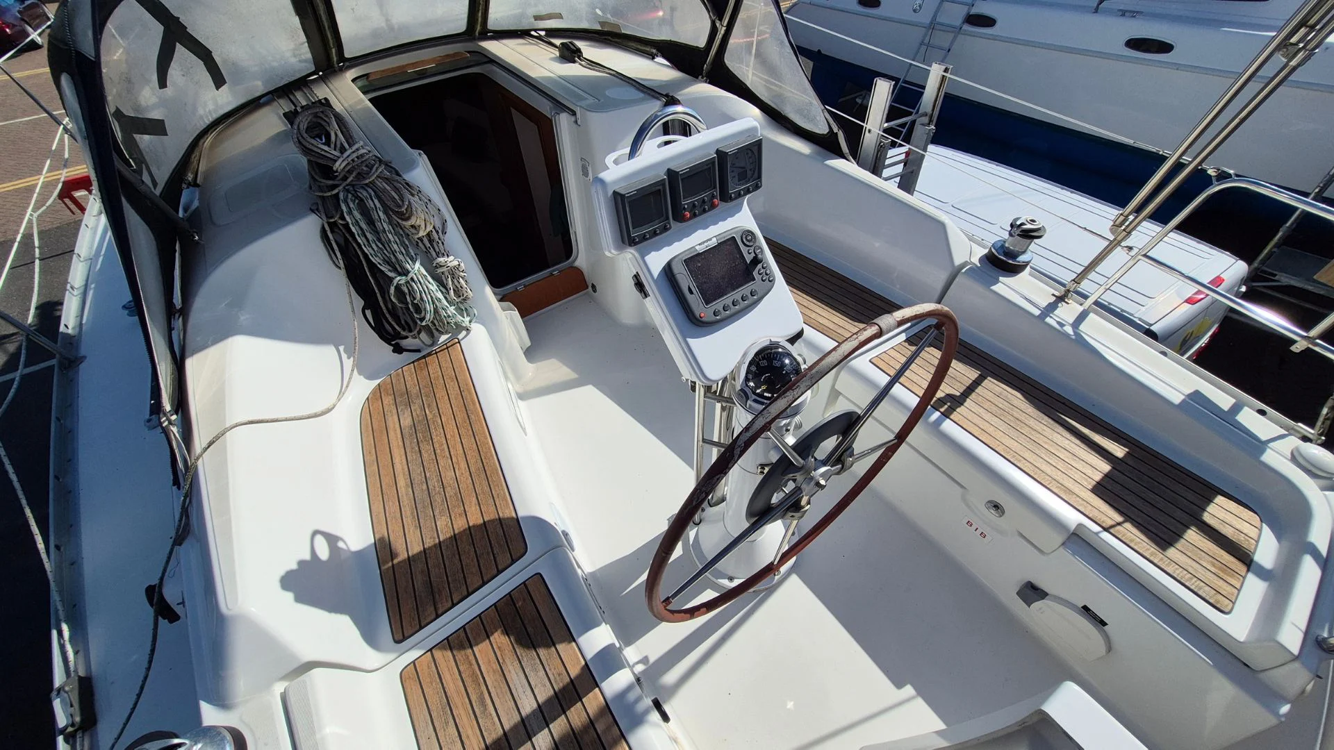 Beneteau Oceanis 343 - 13