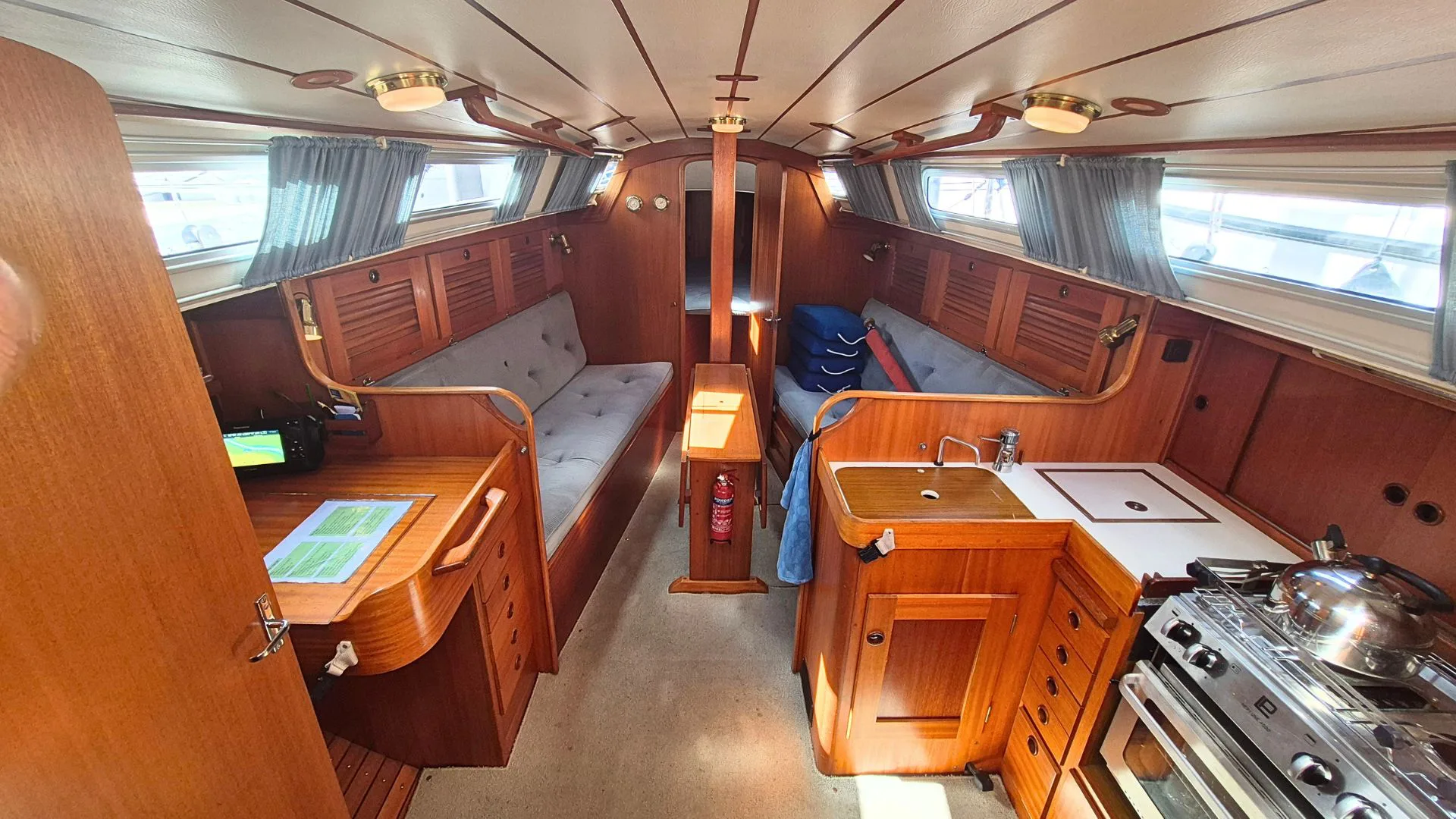Hallberg-Rassy 31 - 17