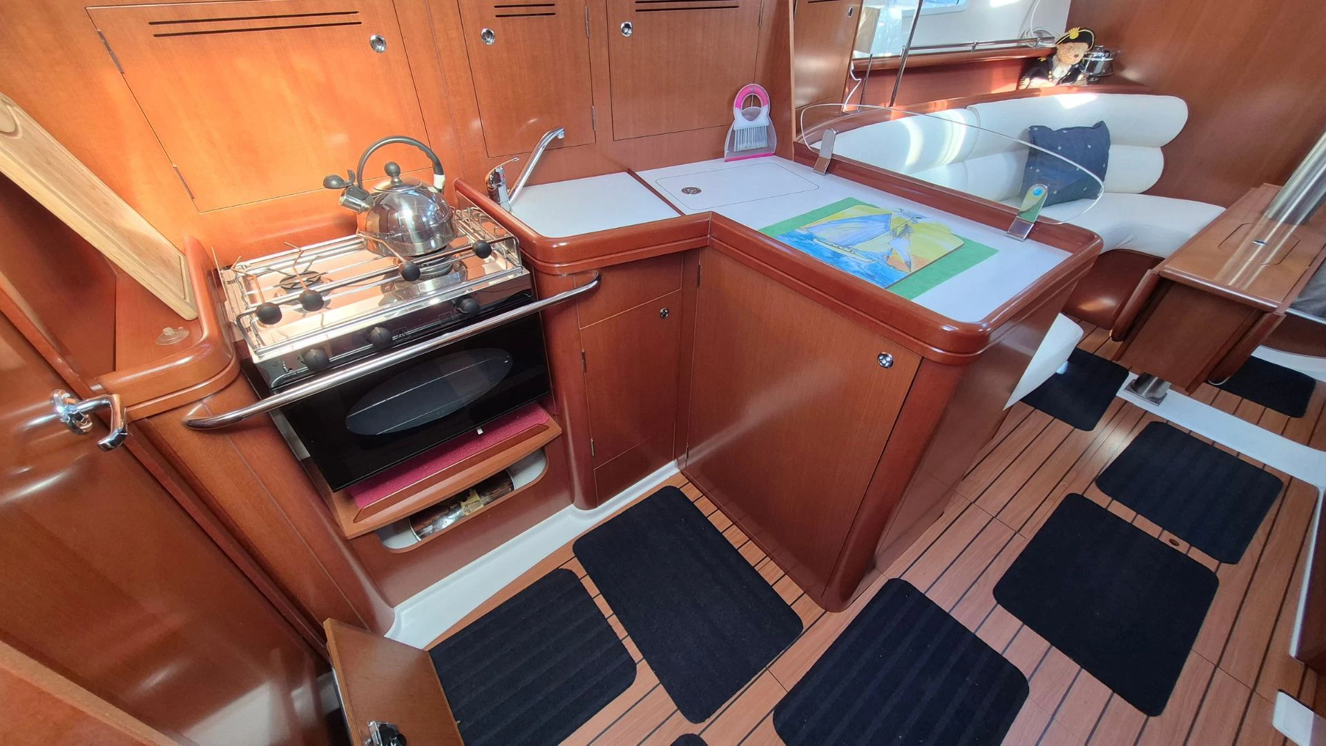 Beneteau Oceanis 343 - 19