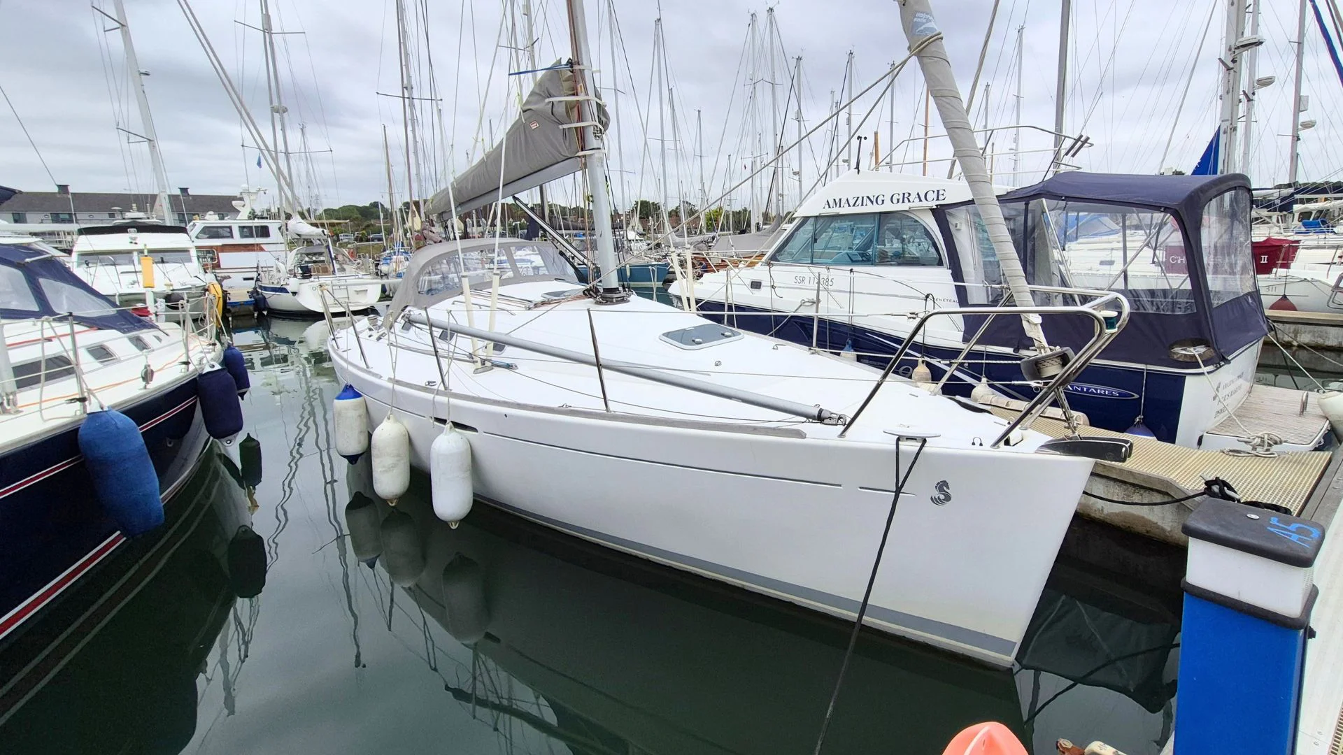 Beneteau First 31.7 - 2