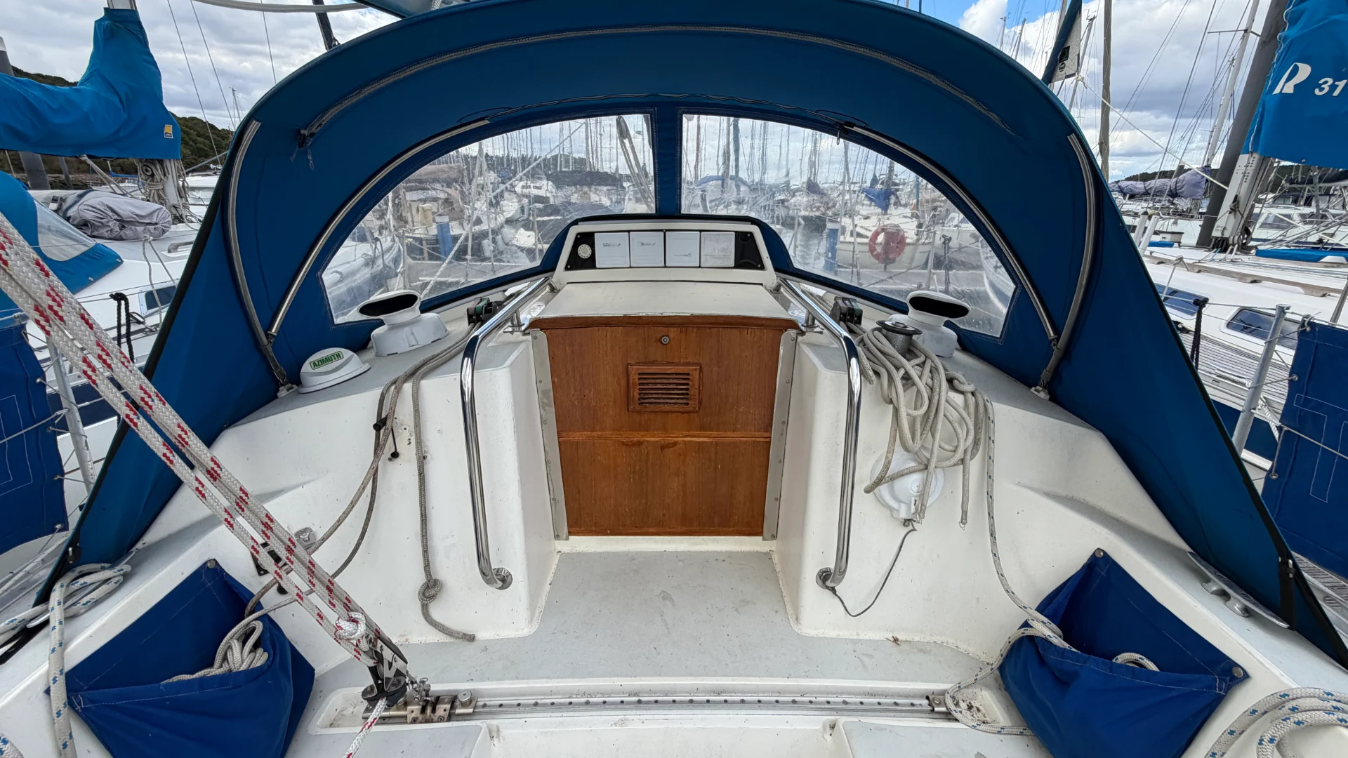 Moody 31 MkII - 20