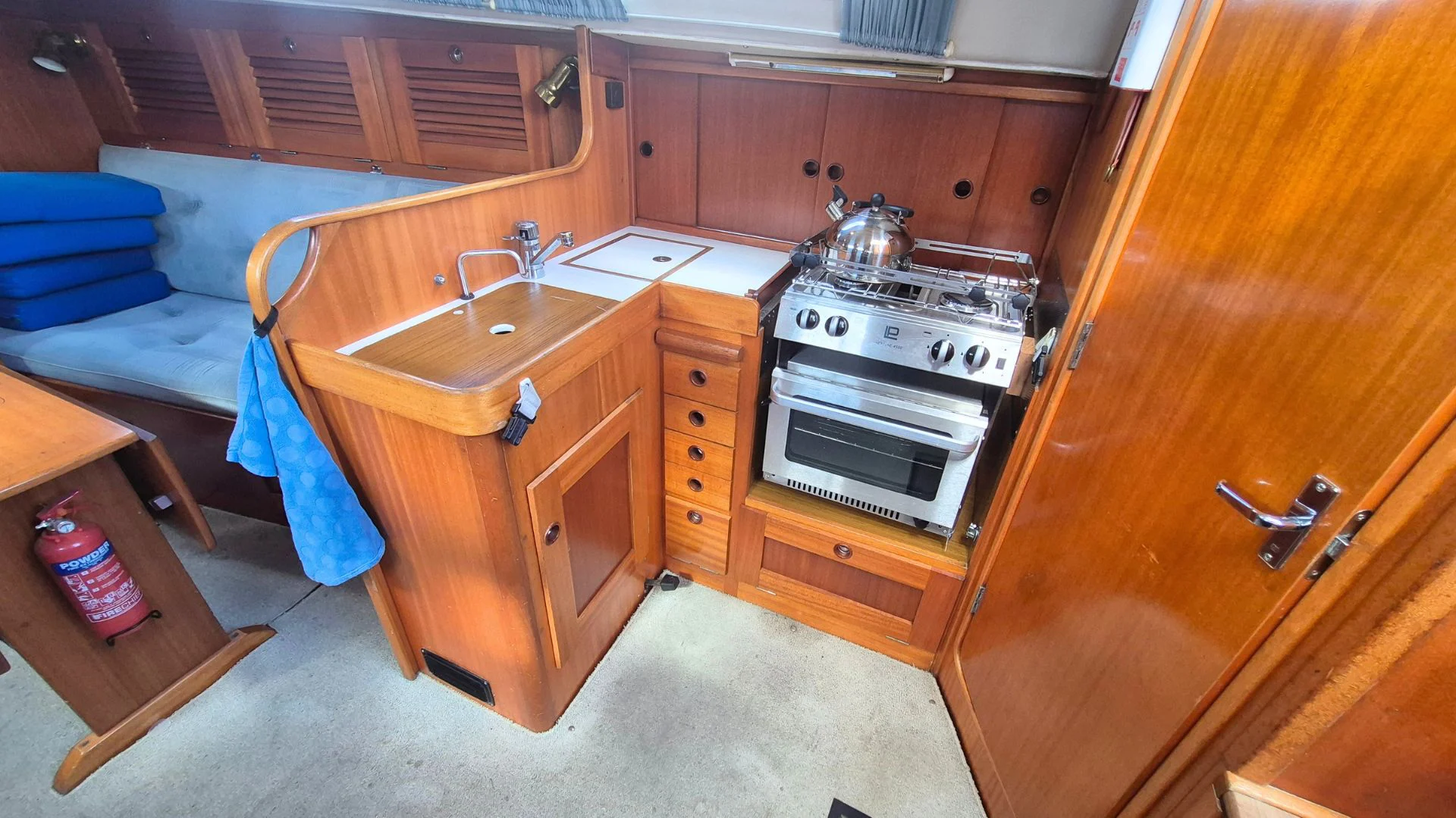 Hallberg-Rassy 31 - 21