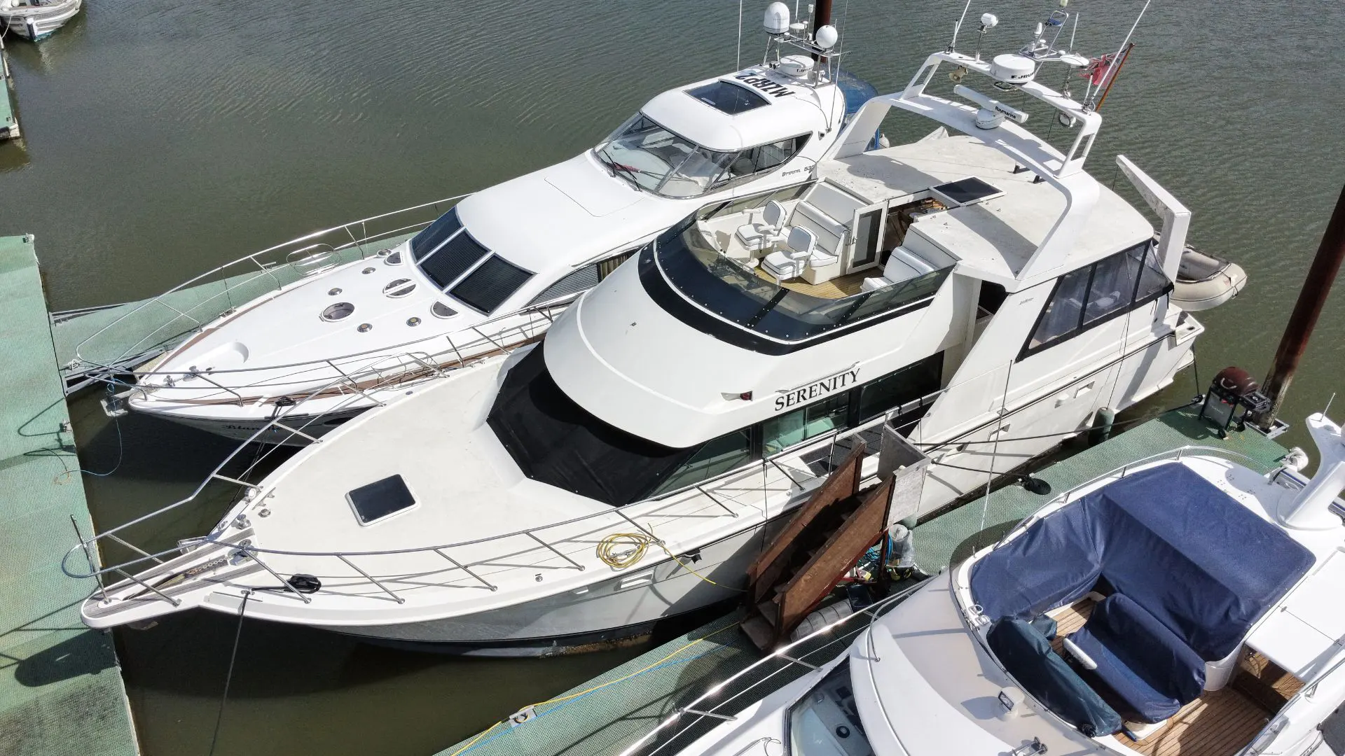 Hatteras 52 CMY