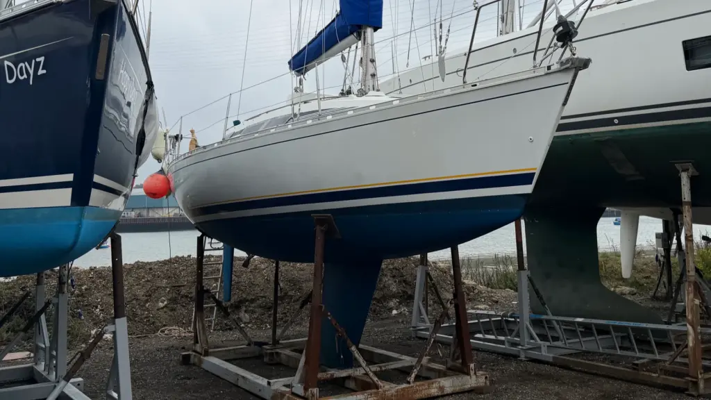 Beneteau First 305