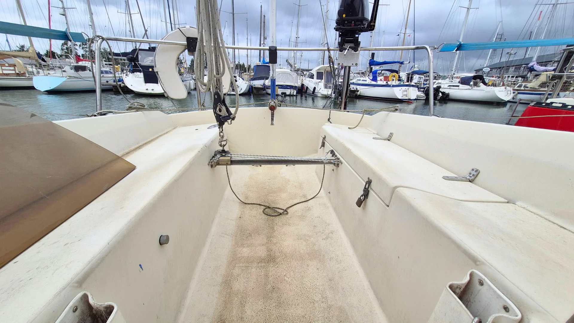 Hunter Delta 25 - 15
