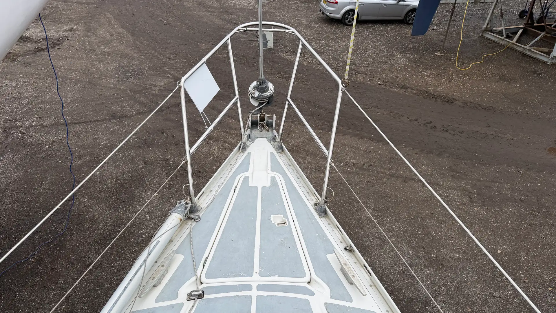 Beneteau First 305 - 17