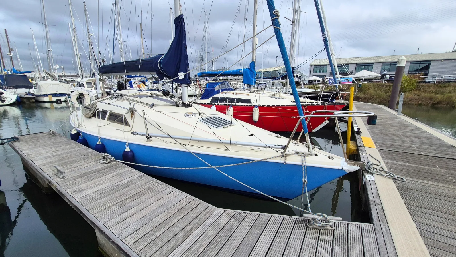 Hunter Delta 25 - 2