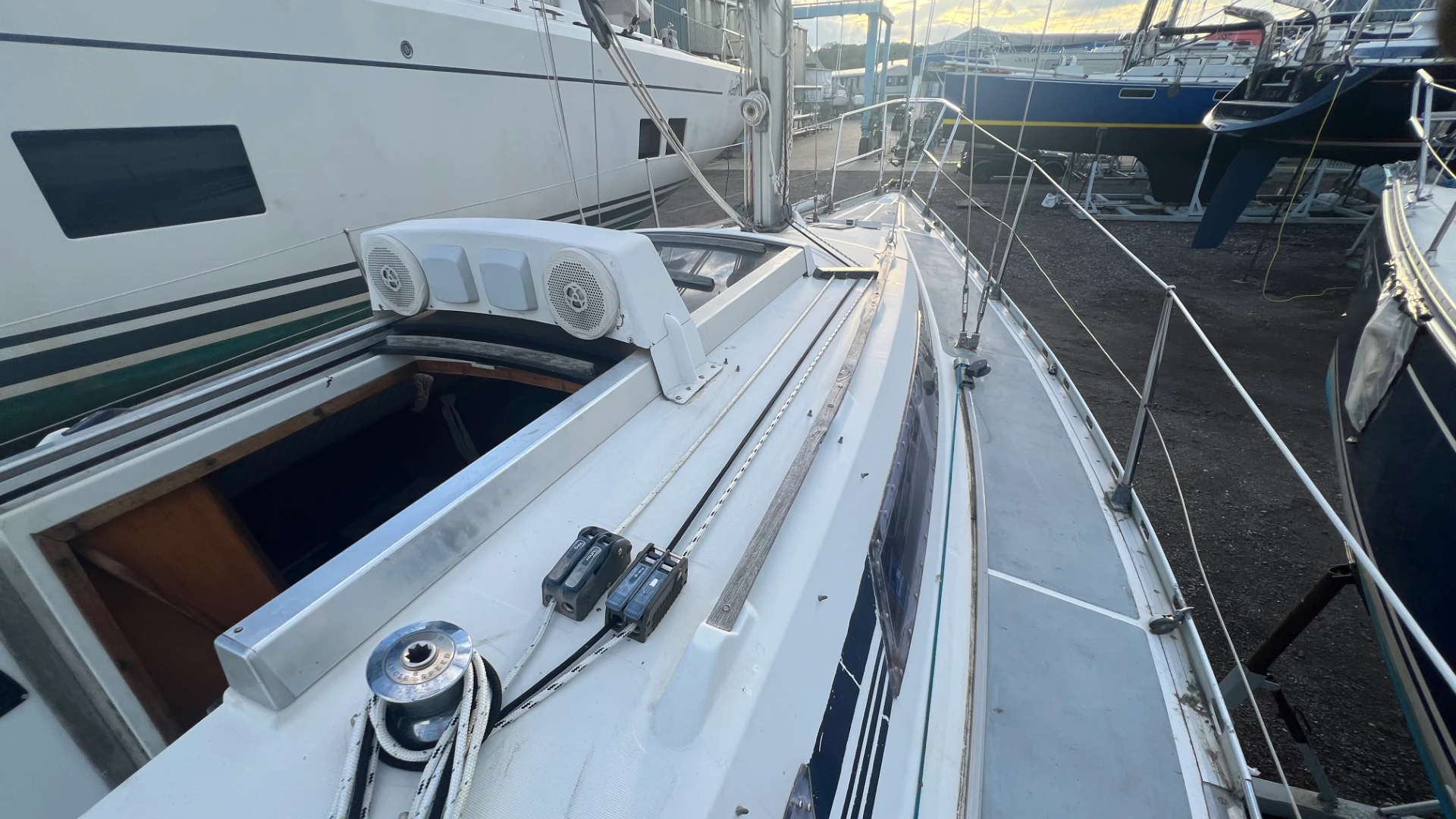 Beneteau First 305 - 20