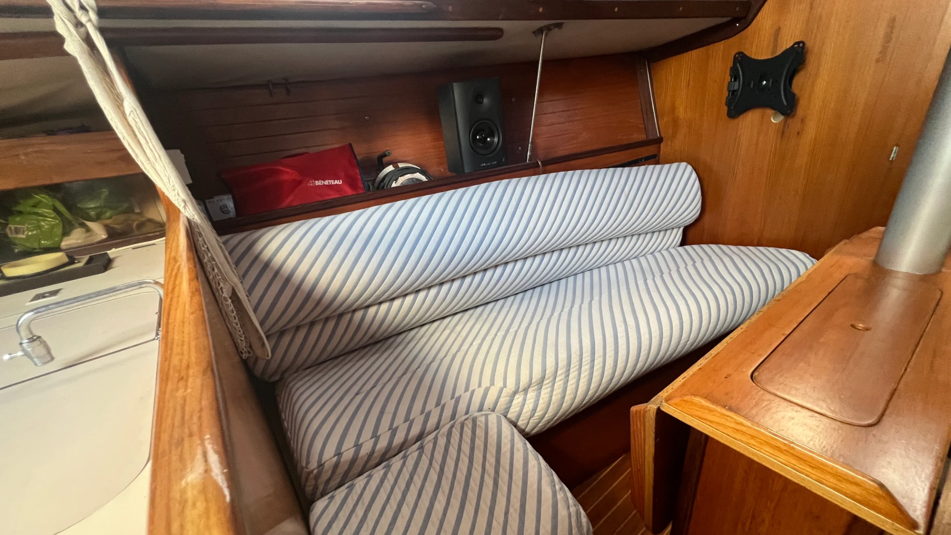 Beneteau First 305 - 5